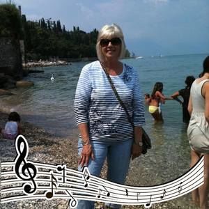 Meet your Posher, Reta